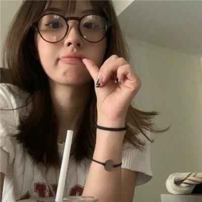 府上娶了个锦鲤新娘